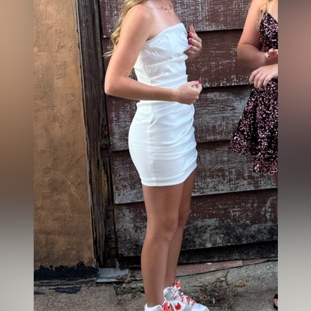 Homecoming, dance, formal White Strapless Dress with Bow